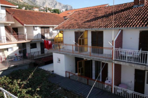 Apartments with a parking space Podaca, Makarska - 4747